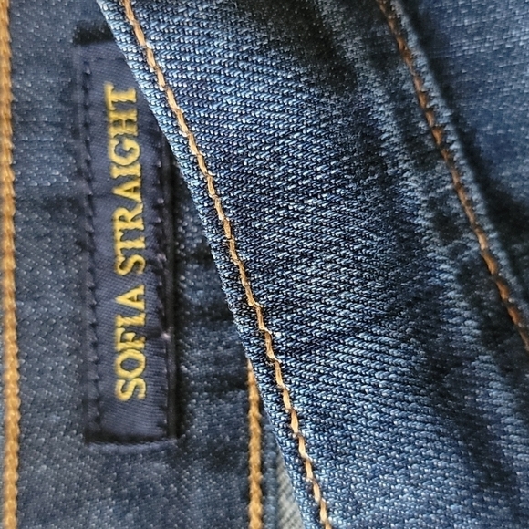 Lucky Brand | Sofia Straight Leg Jeans - Picture 6 of 6